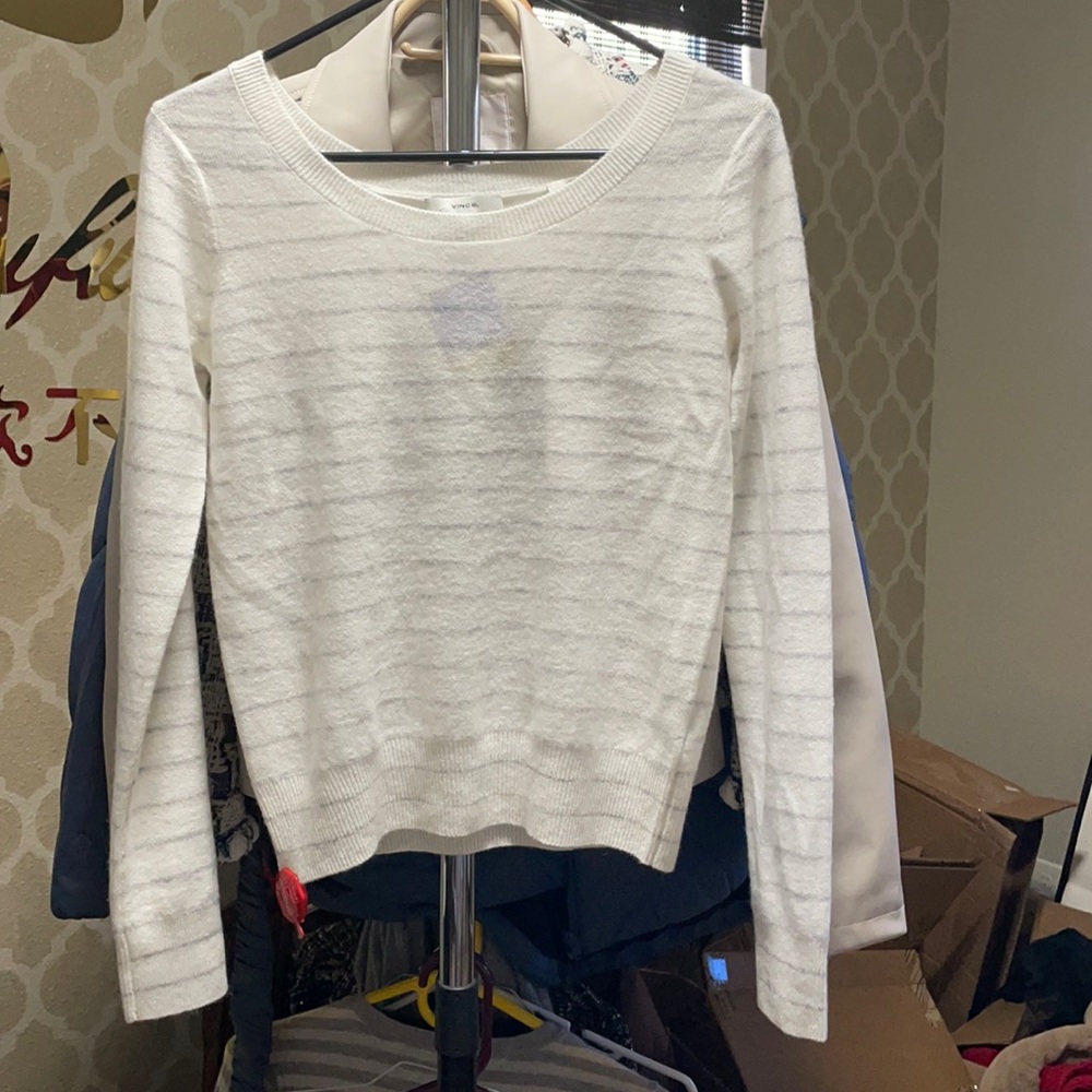 Vince cashmere sweater❤️